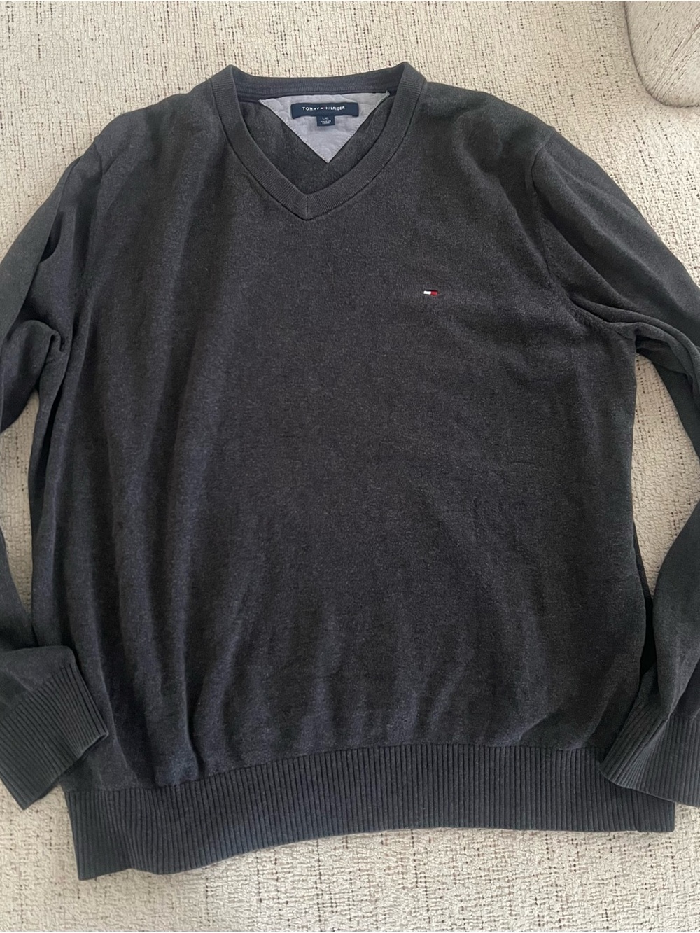 Tommy Hilfiger Men's V-Neck Sweater - Charcoal Gray size large